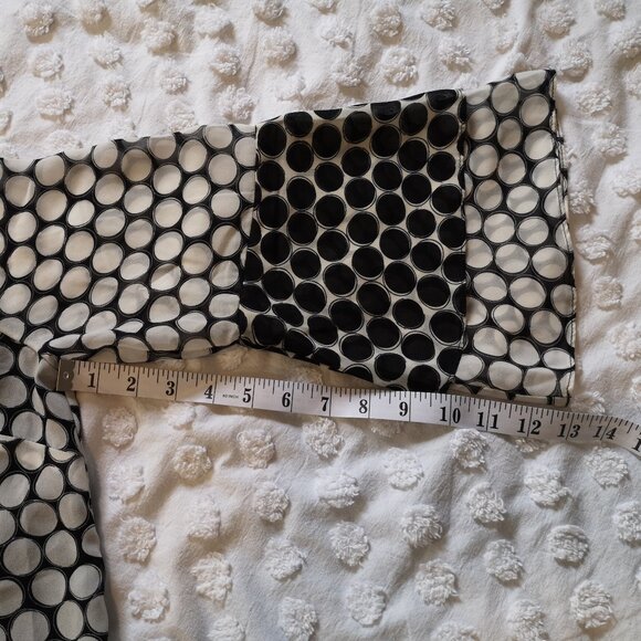 Calvin Klein Women's Black/White retro-modern Blouse in Size L - Picture 5 of 6